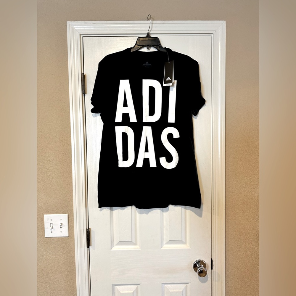Adidas tshirt